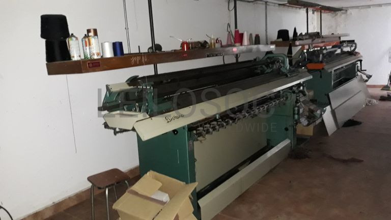 Máquina de confeção de malha