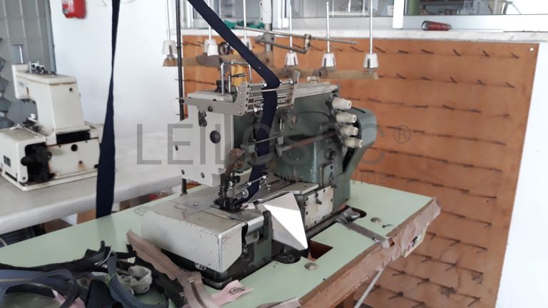 Máquina de fazer tiras de casacos