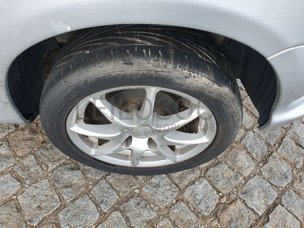 Peugeot 206 1.4 HDI · Ano 2003