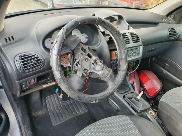 Peugeot 206 1.4 HDI · Ano 2003
