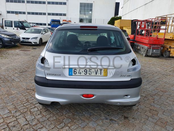 Peugeot 206 1.4 HDI · Ano 2003