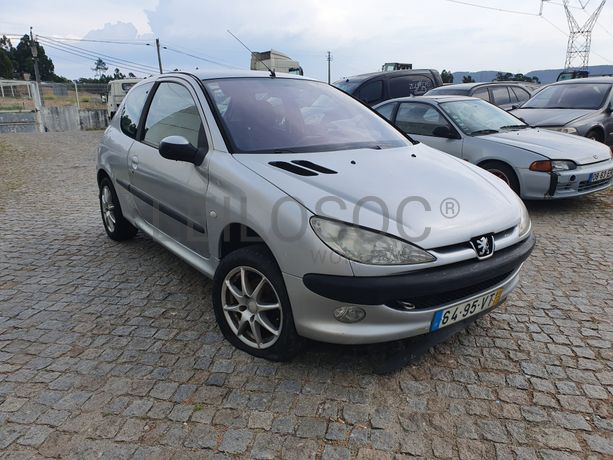 Peugeot 206 1.4 HDI · Ano 2003
