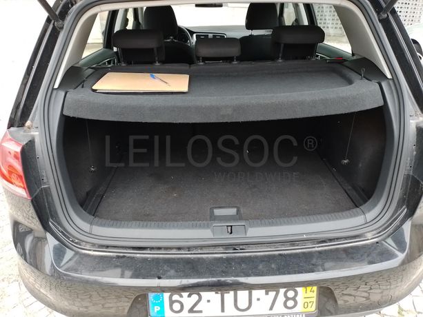 Volkswagen Golf 1.6 TDI · Ano 2014