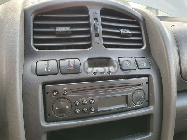 Hyundai Santa Fé · Ano 2003