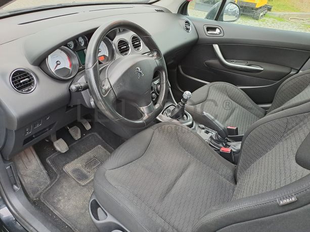 Peugeot 308 1.6 HDI · Ano 2011