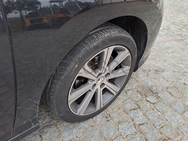 Peugeot 308 1.6 HDI · Ano 2011