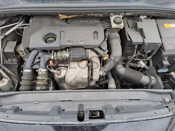 Peugeot 308 1.6 HDI · Ano 2011