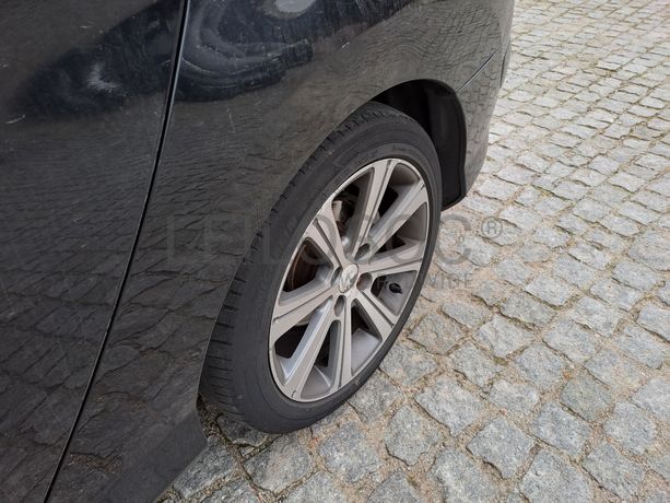 Peugeot 308 1.6 HDI · Ano 2011