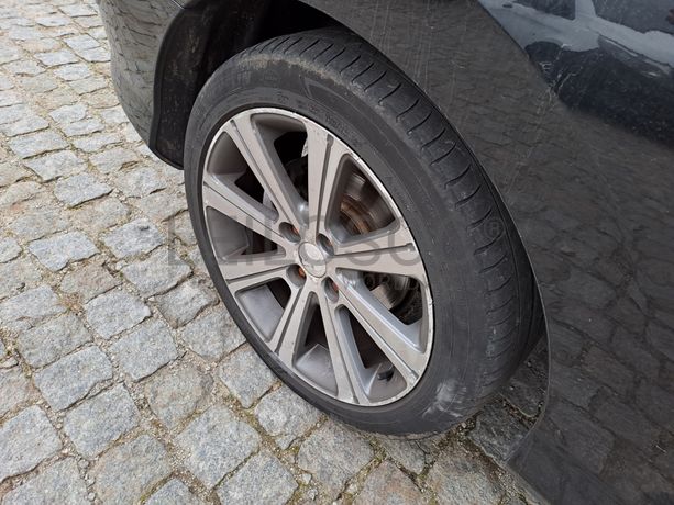 Peugeot 308 1.6 HDI · Ano 2011