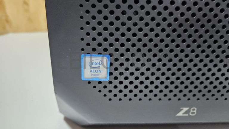 Computador Completo Torre Workstation HP Z8 G4 e Monitor Samsung LH32MEB