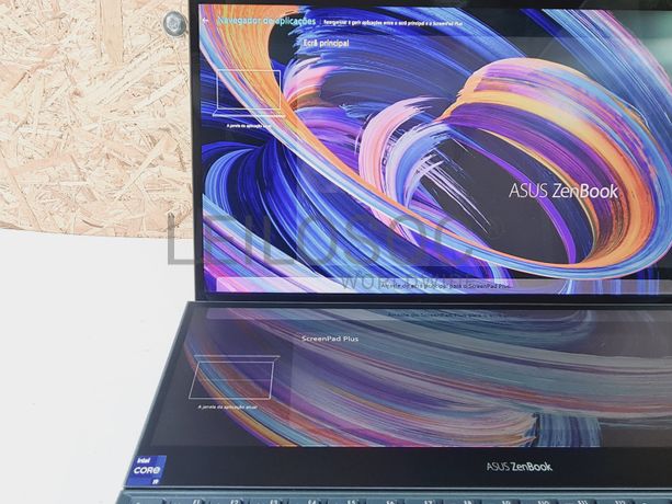 Portátil Asus ZenBook Pro Duo