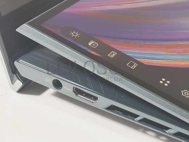 Portátil Asus ZenBook Pro Duo