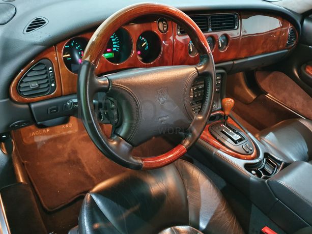 Jaguar XK8 Coupé · Ano 1997