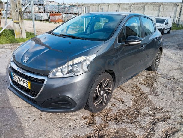 Peugeot 208 1.6 BlueHDI · Ano 2016