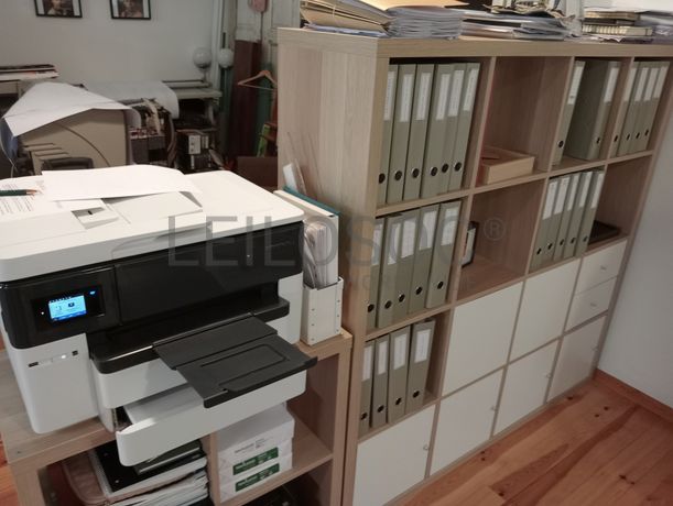 Equipamento de Escritório · Material Informático · Mobiliário