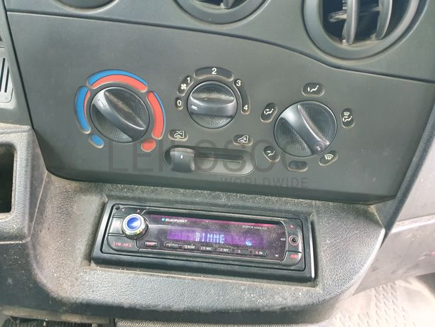 Iveco 35C13 · Ano 2003