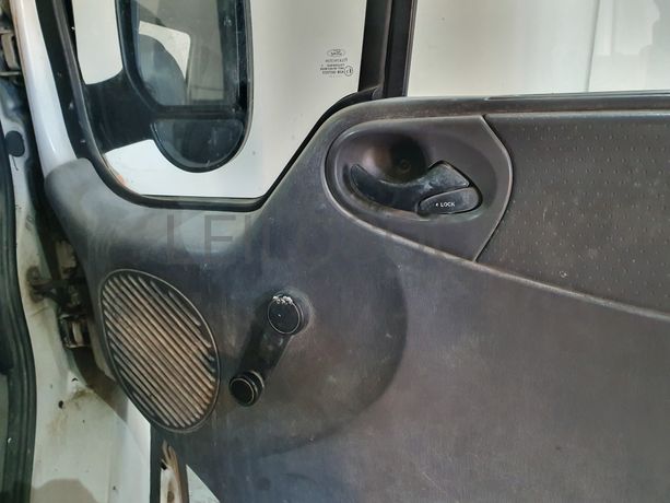 Ford Transit 2.0DI · Ano 2001