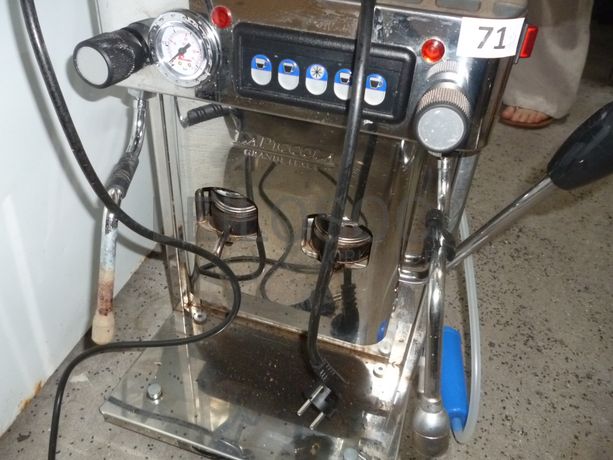 Máquina de café + Equipamento Diverso