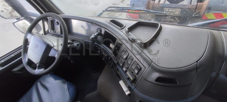 Volvo FM13 c/ Ampliroll