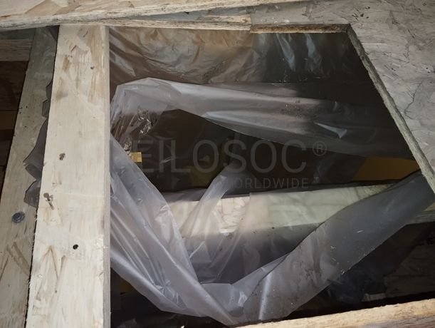 Caixa e Raspador Traseiros de Trator de Rastos · Ano 2018