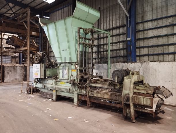 Prensa Enfardadora · Ano 1999