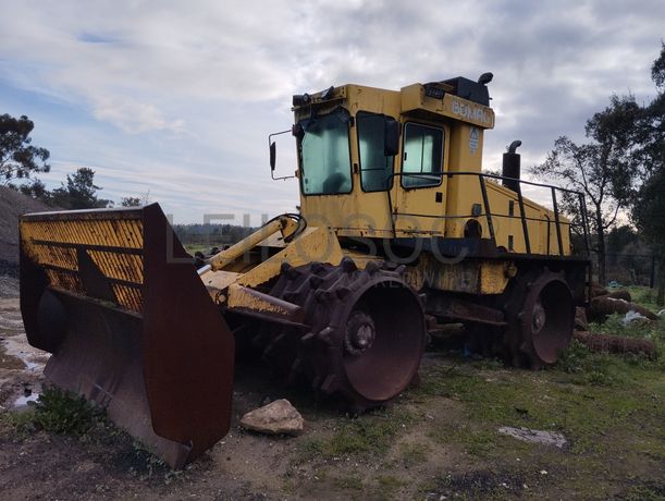 Compactador BOMAG BC 672 · Ano 2004