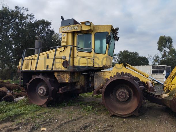 Compactador BOMAG BC 672 · Ano 2004
