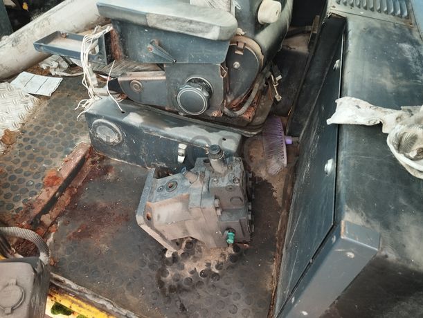 Compactador BOMAG BC 672 · Ano 2004