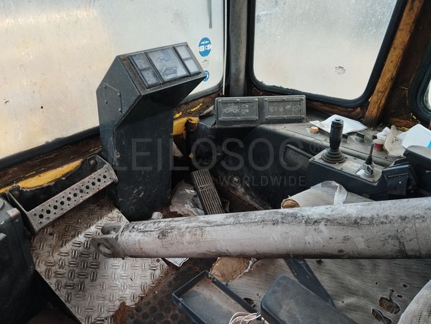 Compactador BOMAG BC 672 · Ano 2004