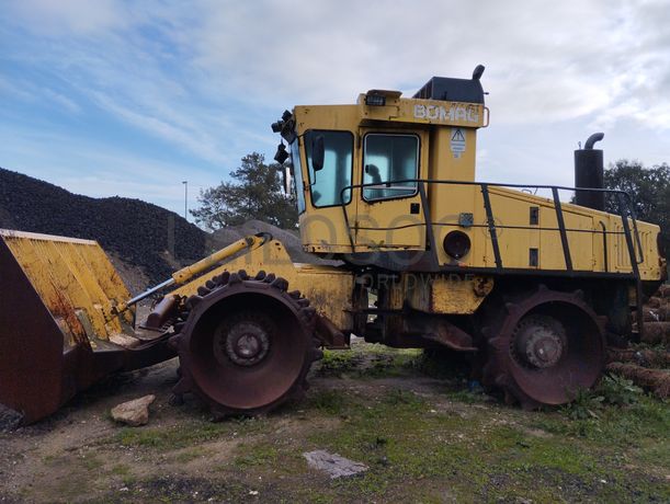 Compactador BOMAG BC 672 · Ano 2004