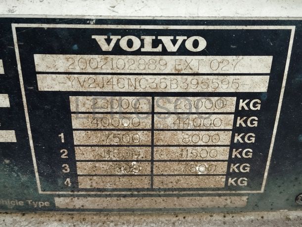 Volvo FM9 · Ano 2005