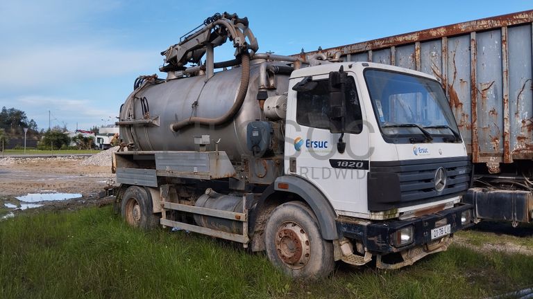 Camião MERCEDES-BENZ 1820 com Cisterna · Ano 1998