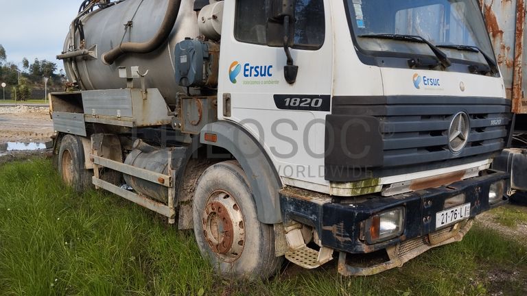 Camião MERCEDES-BENZ 1820 com Cisterna · Ano 1998