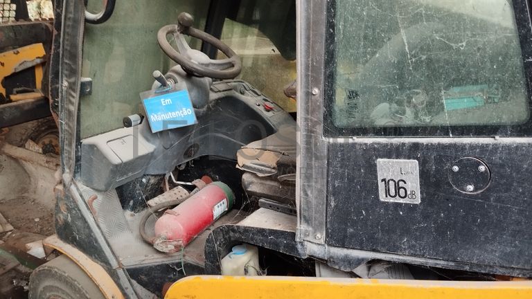 Empilhador Telescópico JCB TLT35E · Ano 2012