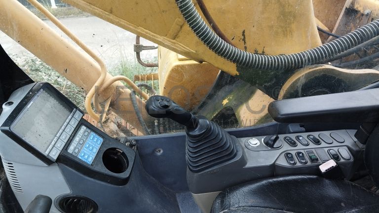 Escavadora de Rastos