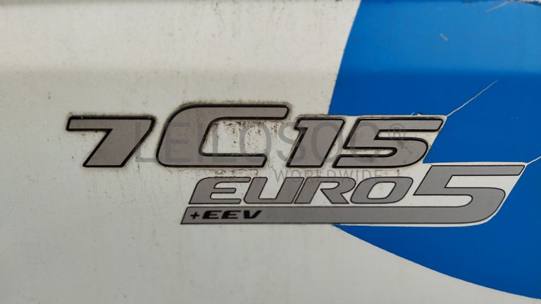 Mitsubishi FUSO 7C15 com Caixa Compactadora · Ano 2010