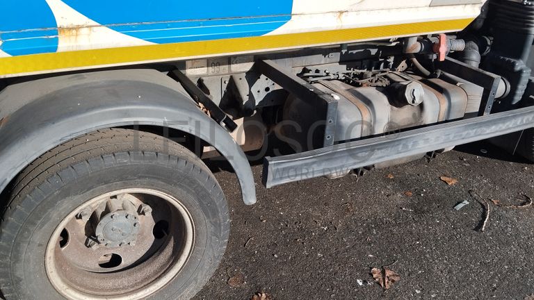 Mitsubishi FUSO 7C15 com Caixa Compactadora · Ano 2012