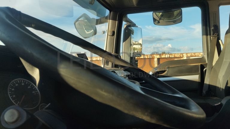 MAN TGS26.400 com Ampliroll · Ano 2009