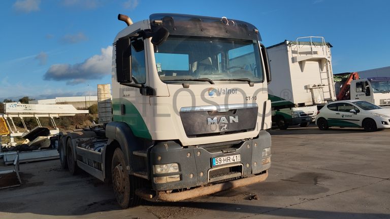 MAN TGS26.400 com Ampliroll · Ano 2009