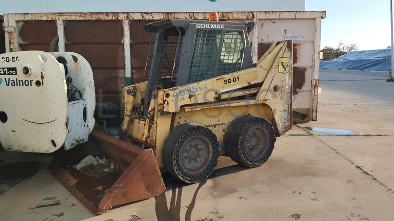 Mini Pá Carregadora GEHLMAS 4635SX · Ano 2002