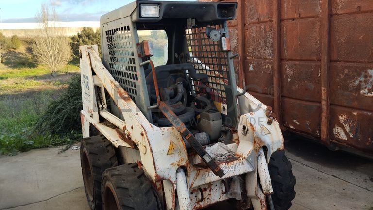 Mini Pá Carregadora DOOSAN 430 · Ano 2011