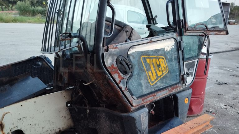 Mini Pá Carregadora JCB 541.70 · Ano 2011