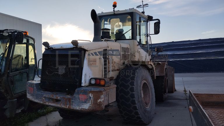 Pá Carregadora DOOSAN DL200 · Ano 2009