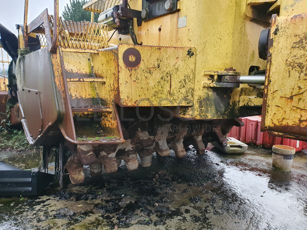 Compactador Pés de Carneiro