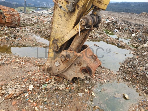 Escavadora Hidráulica de Rastos