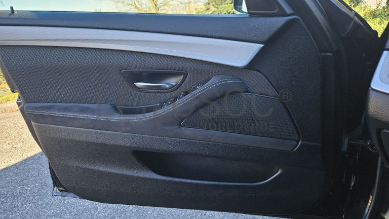 BMW 525d 2.0D bi turbo · Ano 2014