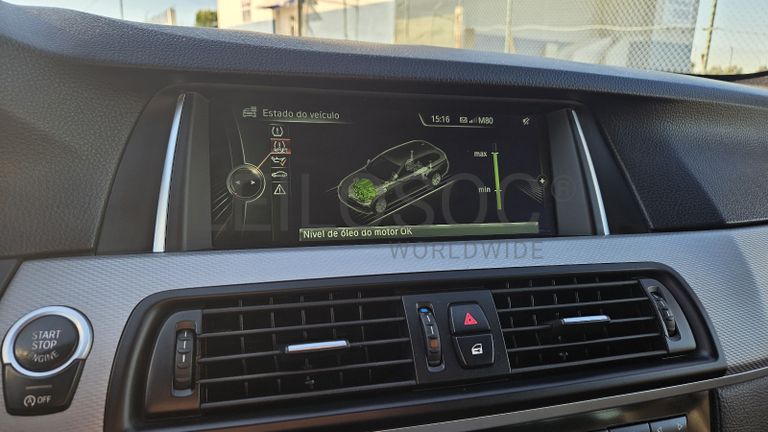 BMW 525d 2.0D bi turbo · Ano 2014