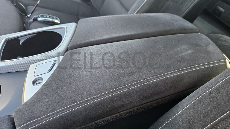 BMW 525d 2.0D bi turbo · Ano 2014