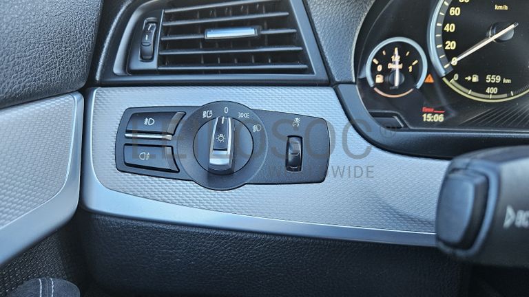 BMW 525d 2.0D bi turbo · Ano 2014