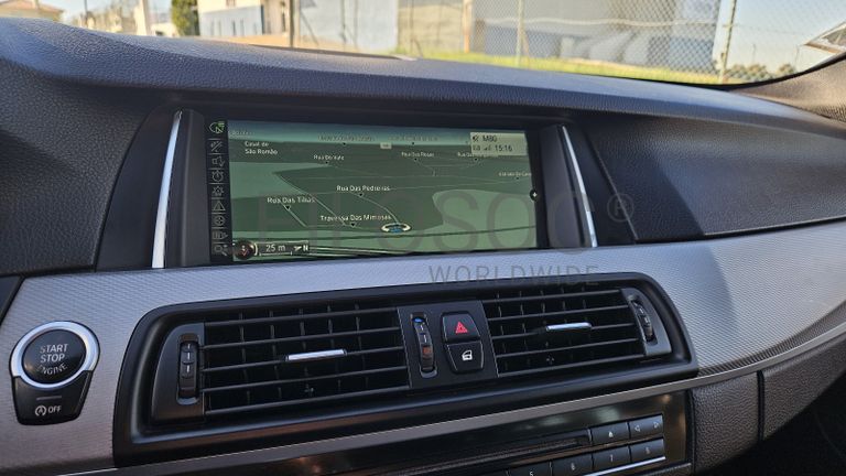 BMW 525d 2.0D bi turbo · Ano 2014